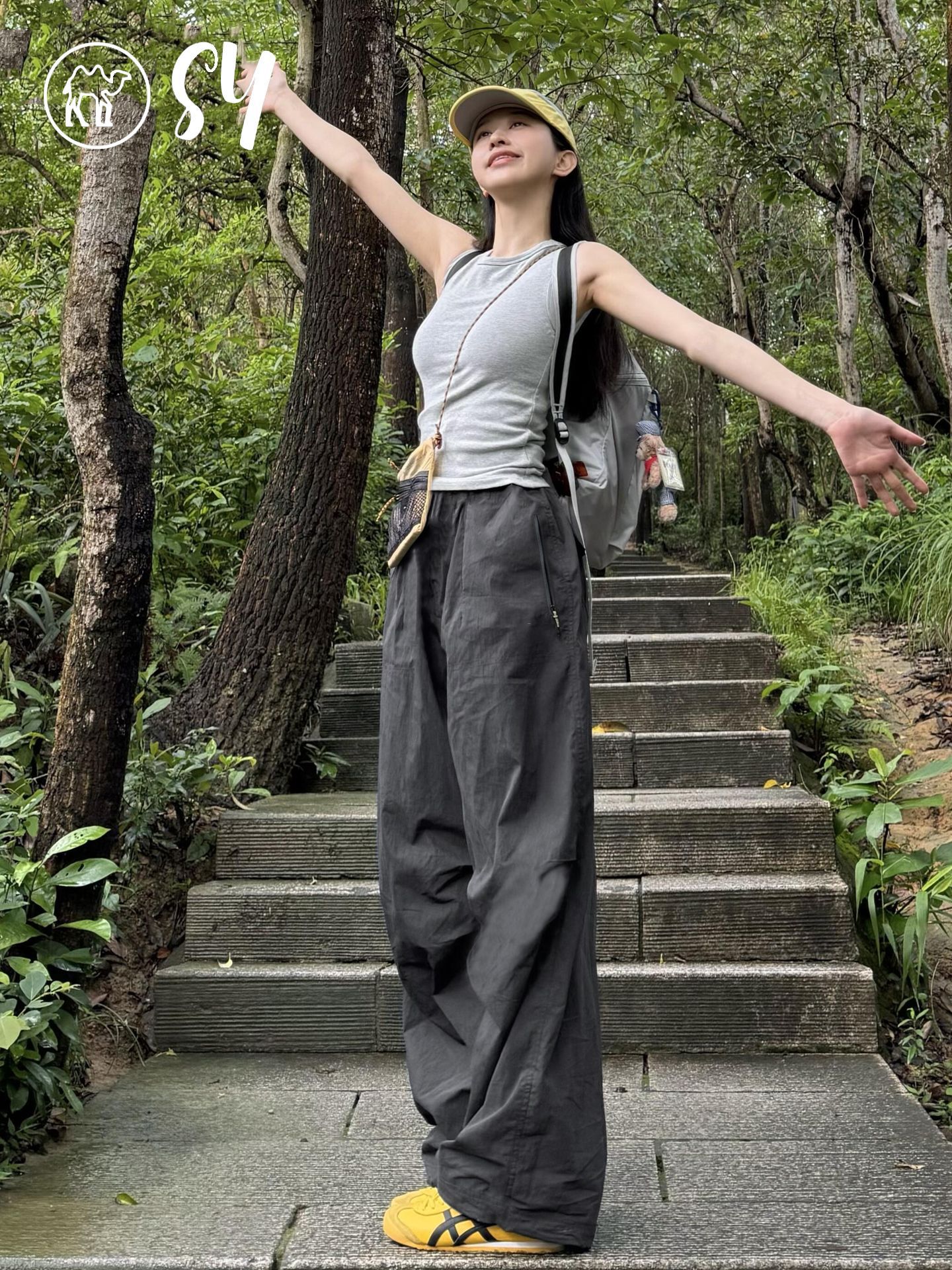 Dark gray quick-dry cargo pants for women, 2025 new summer petite outdoor hiking, hiking, hiking outdoor wear outdoor outdoor pants, outdoor outdoor hiking pants