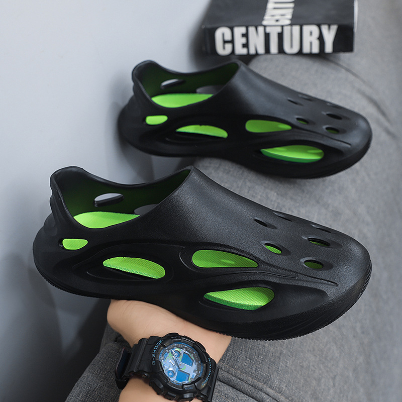 Croc Shoes Sandals for Men's Summer Outer Wear, Men's 2025 New Beach Sports All-Inclusive Slippers, Large Size