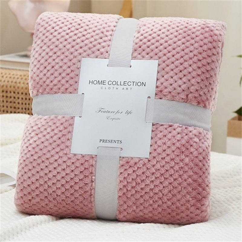 Picture of Pineapple Plaid Blanket Flannel Blanket Office Nap Blanket Air Conditioning Blanket Coral Velvet Thickened Velvet Blanket Wholesale