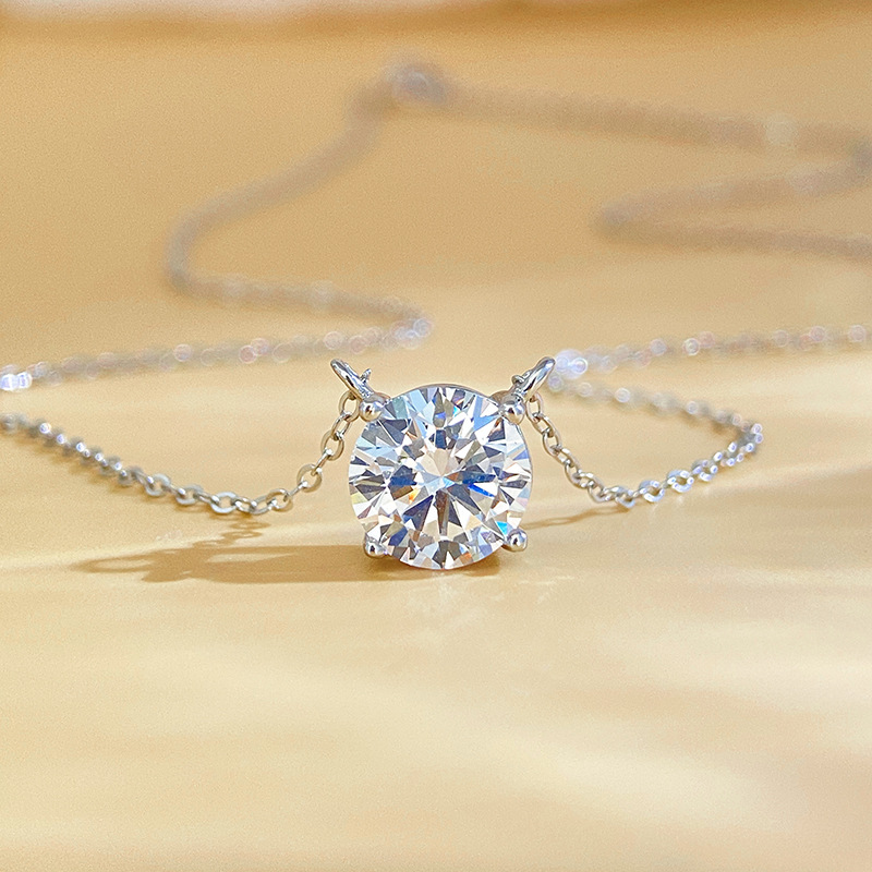 Picture of Nose Pick Pure Silver D Color Moissanite 1 Carat Zhao Lusi Same Style Necklace for Women Four-Prong Light Luxury High-End Clavicle Chain