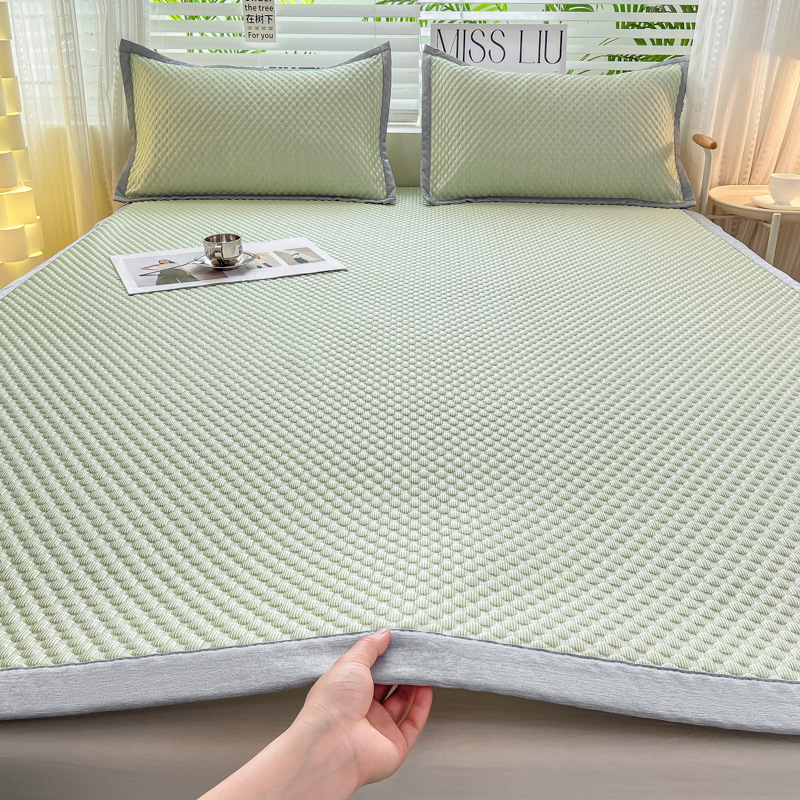 New Type a Cool Silk Ice Bean Mat Three-Piece Set Pure Color Foldableable Fitted Bed Sheets Bed Skirt Mat Wholesale