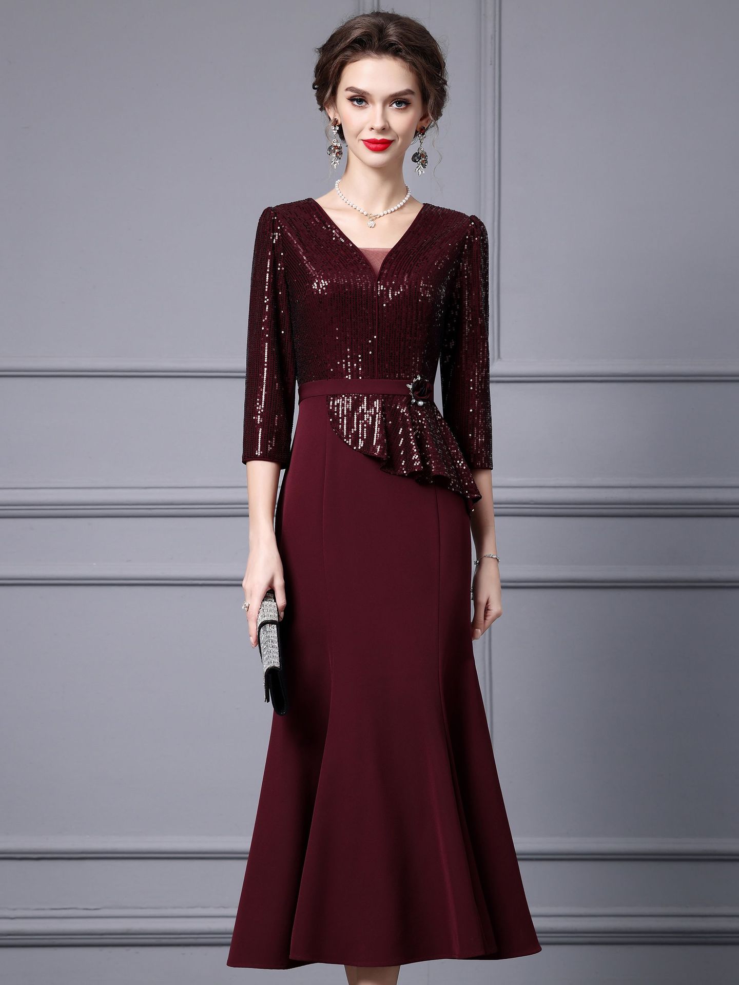 Zhilai's Important Occasion Dress Is Suitable for Slightly Chubby Figures, Featuring High-End Beading and a Long Fishtail Skirt, New for Autumn 2025
