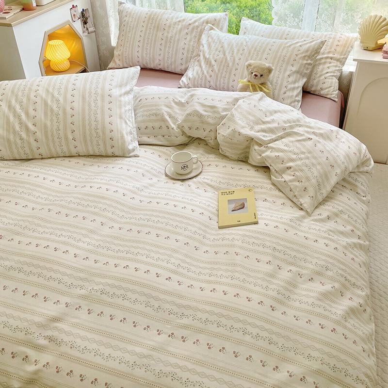Picture of 2025 New Spring & Fall 60 Small Floral Cotton Four-Piece Set Ins Style Pure Cotton Dormitory Bed Bed Sheets Quilt Cover Three-Piece Set