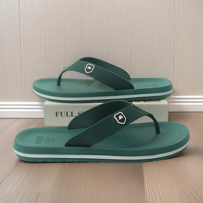 2025 Summer Domestic and Foreign Trade New Trendy Men's Flip-Flops, Trendy Casual Refreshing Beach Slippers Manufacturer Wholesale