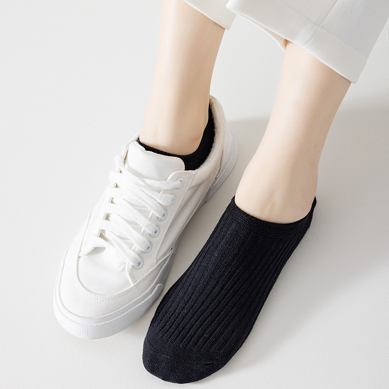 Picture of Double-Needle Socks 7A Antibacterial and Deodorant Boat Socks for Women Spring and Summer Cotton Socks Silicone Non-Slip Shallow Mouth Invisible Women's Cotton Socks