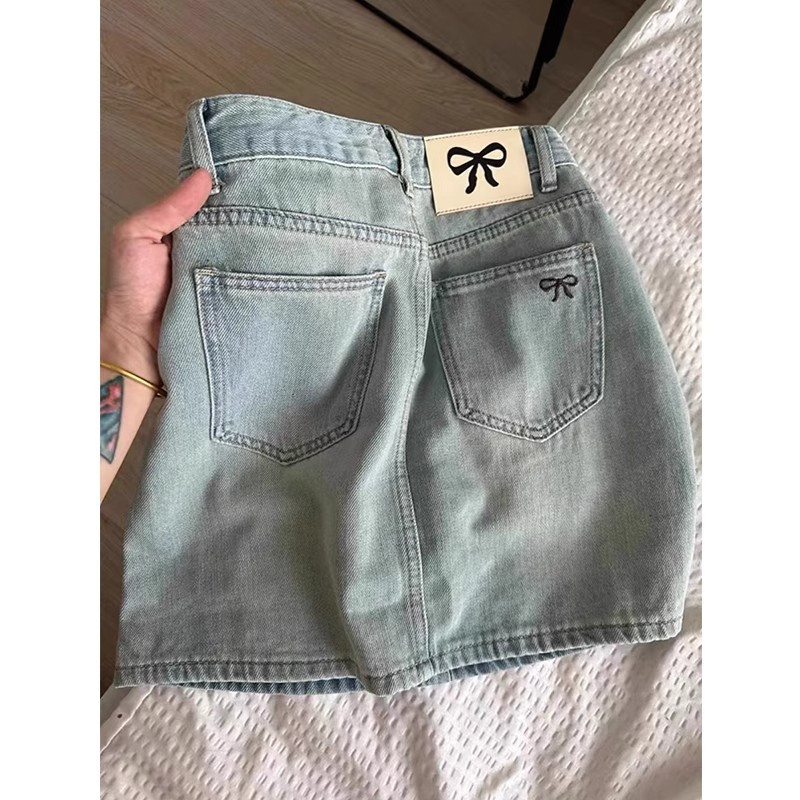 Picture of Plus Size Retro American Denim Skirt for Women in Summer Fat mm Loose Slimming Look High Waist Hip A-Line Short Skirt
