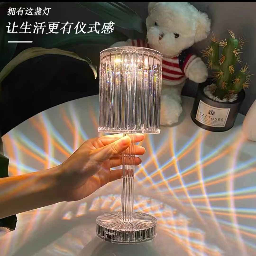 European Gatsby Internet celebrity table lamp, bedside atmosphere, night light, home bar entertainment, gift line, table lamp