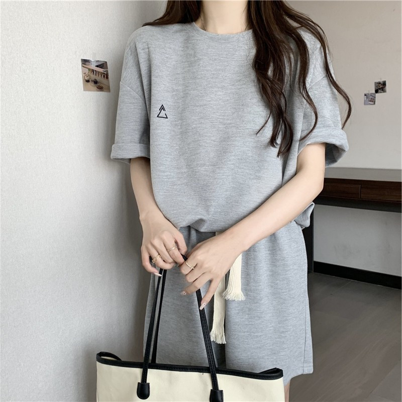 Picture of 2023 New Casual Sports Suit Women's Summer Thin Loose Large Size Short Sleeve Shorts Two-piece Fashionable Set