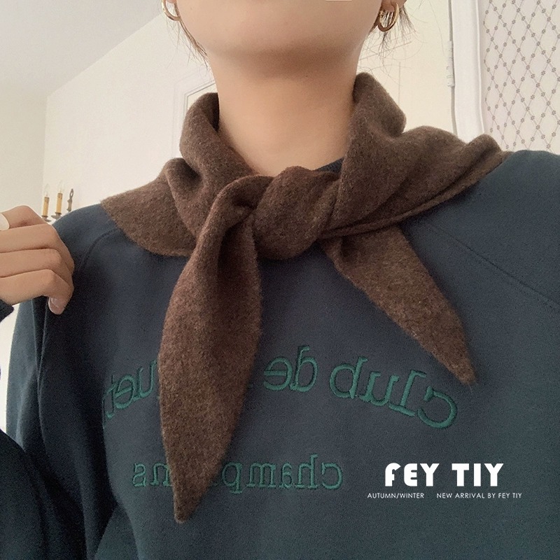 British original small brand triangle scarf with cashmere small scarf women's autumn and winter comfortable skin-friendly neck protection small scarf
