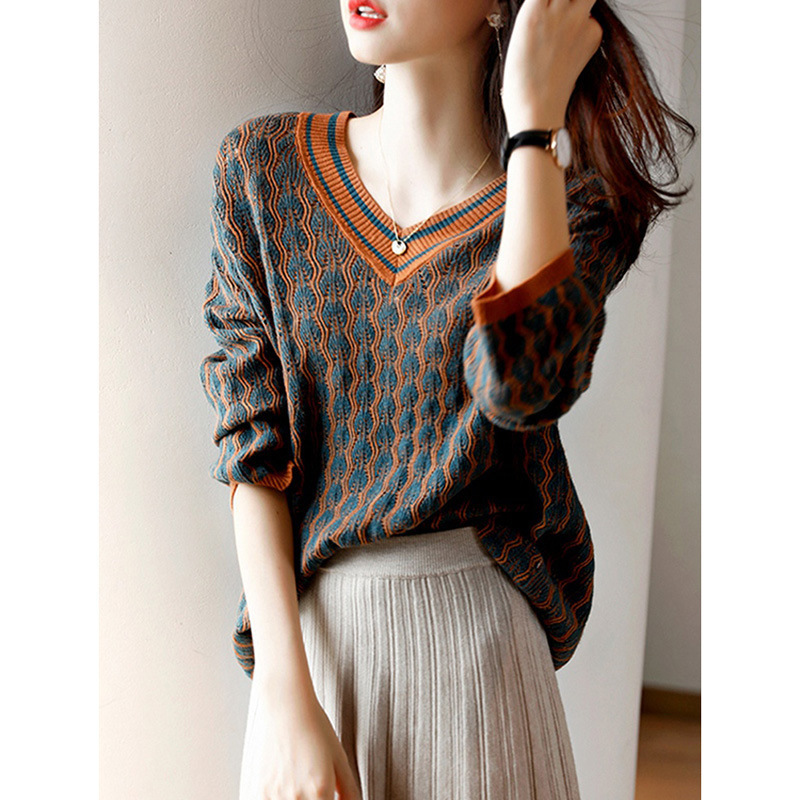 Color Matching V-neck Pullover Sweater for Outer Wear Elegant All-match Wavy Knit Retro Autumn Top Women's Clothing