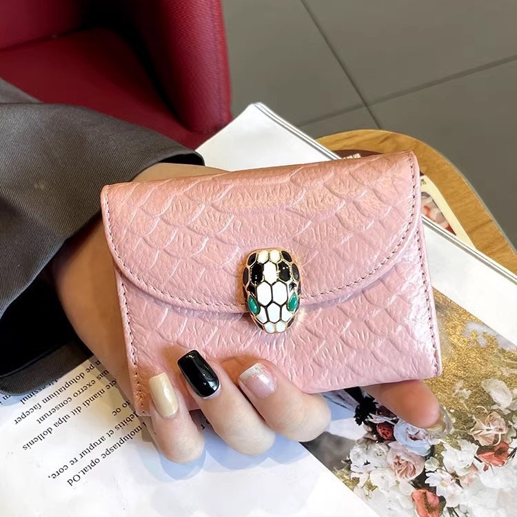 Picture of Genuine Leather Women's Card Holder 2024 New First-Layer Cowhide Crocodile Pattern Popular Storage Convenient Card Holder High-End Wallet Bag