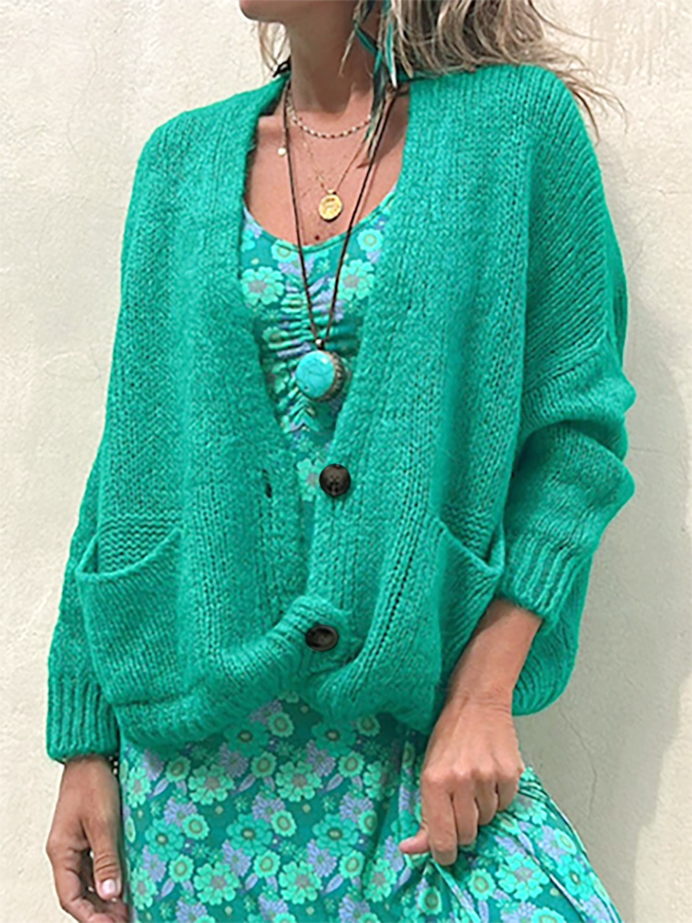 Foreign trade cross-border Europe and the United States Amazon source manufacturers sweater women's sweater V-neck long sleeve cardigan coat spring and autumn