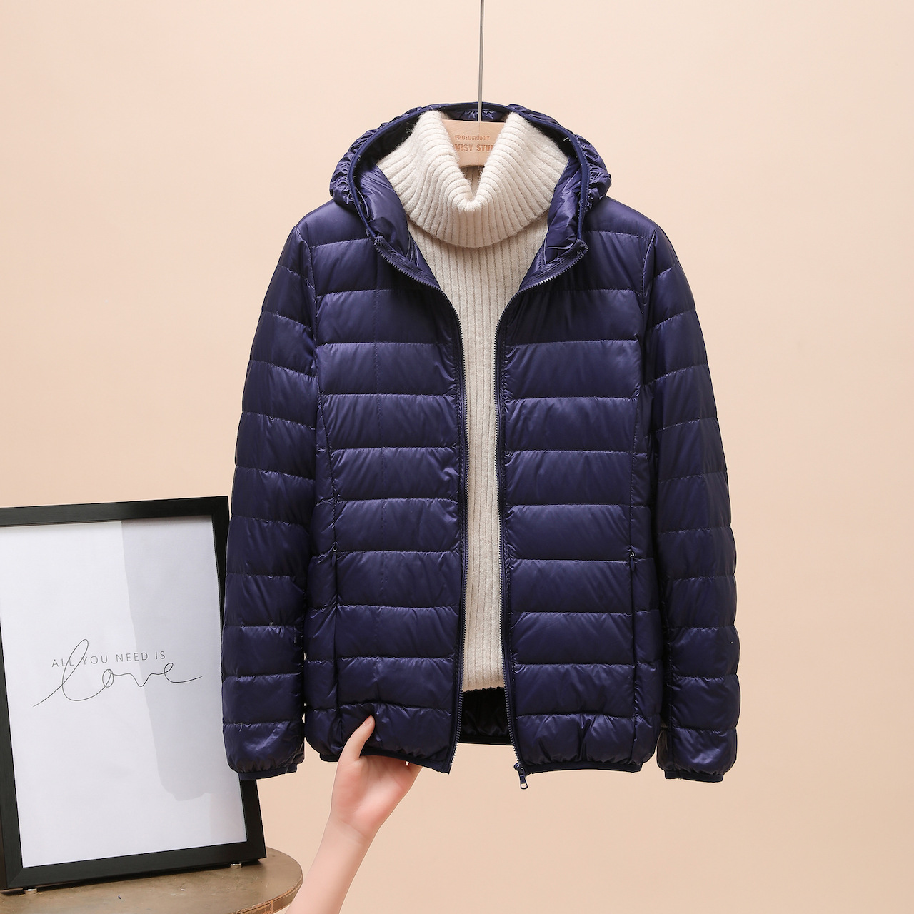 Picture of European Down Jacket Women's 2025 New Short Lightweight Thickened Warm Slim Korean Style White Duck Down Fashion Jacket