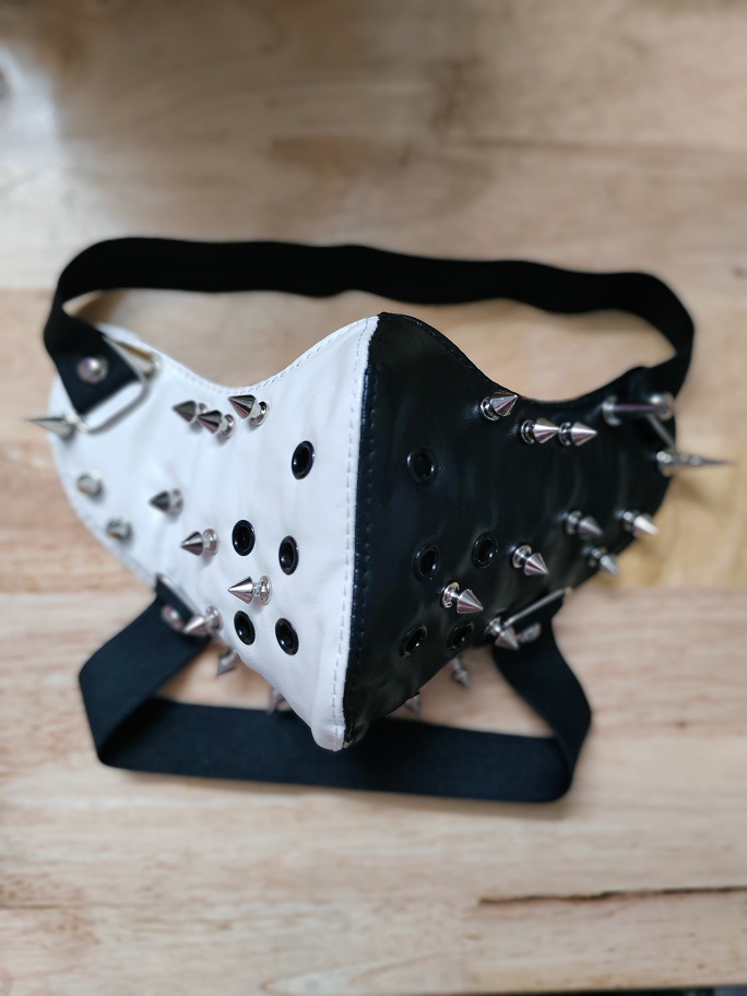 Picture of New Steampunk Party Black and Red Color-block Protective Mask Personalized Spike Dust-proof Halloween Adult Mask