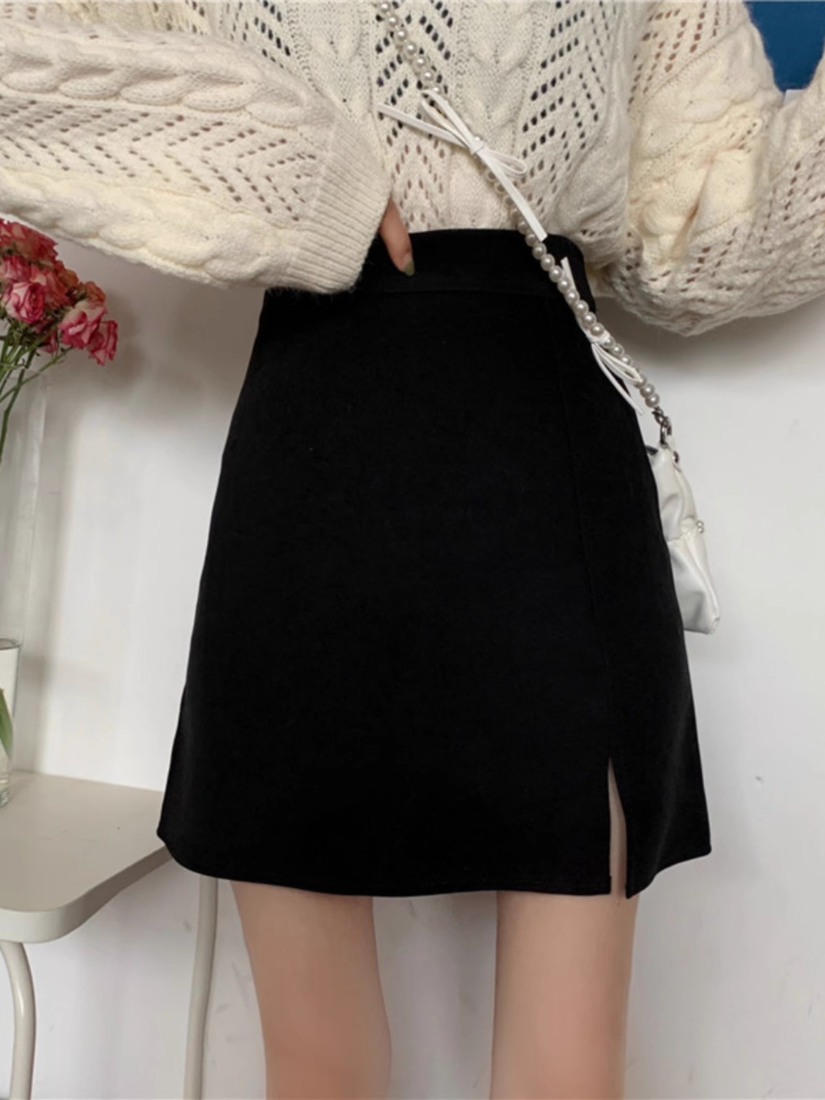 Black Split Skirt Women's Autumn 2025 New High Waist Slimming Hip Skirt Fashion College Style A- line Skirt