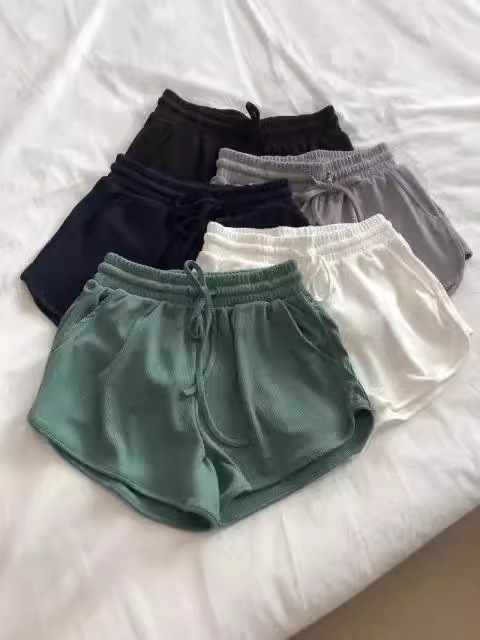 Ice Silk Threaded Shorts Women's Summer Korean-style Loose Tight Waist Wide Leg Pants Elastic Sports Pants Slim-fit Hot Pants Women's Clothing