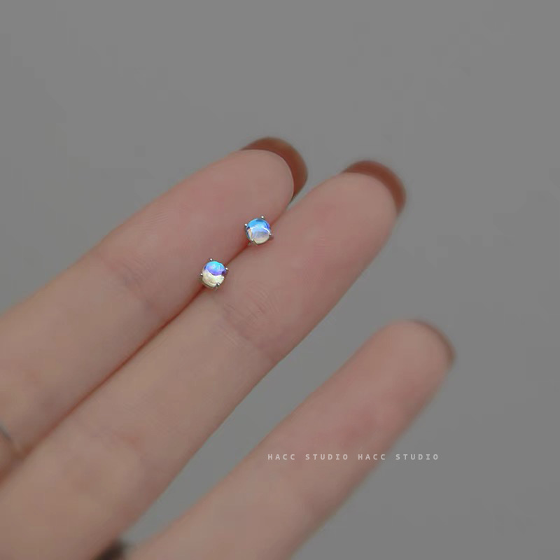 Silver Needle Aurora Small Earrings High-End Light Luxury Ear Hole Earrings Women's Season Korean Temperament Internet Celebrity 2025 New Style