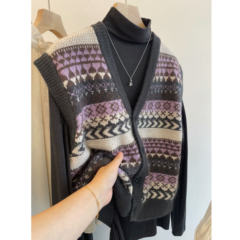 Picture of Contrast color V-neck knitted cardigan vest for Women New 2020 autumn and winter stacked waistcoat sweater vest coat fashion