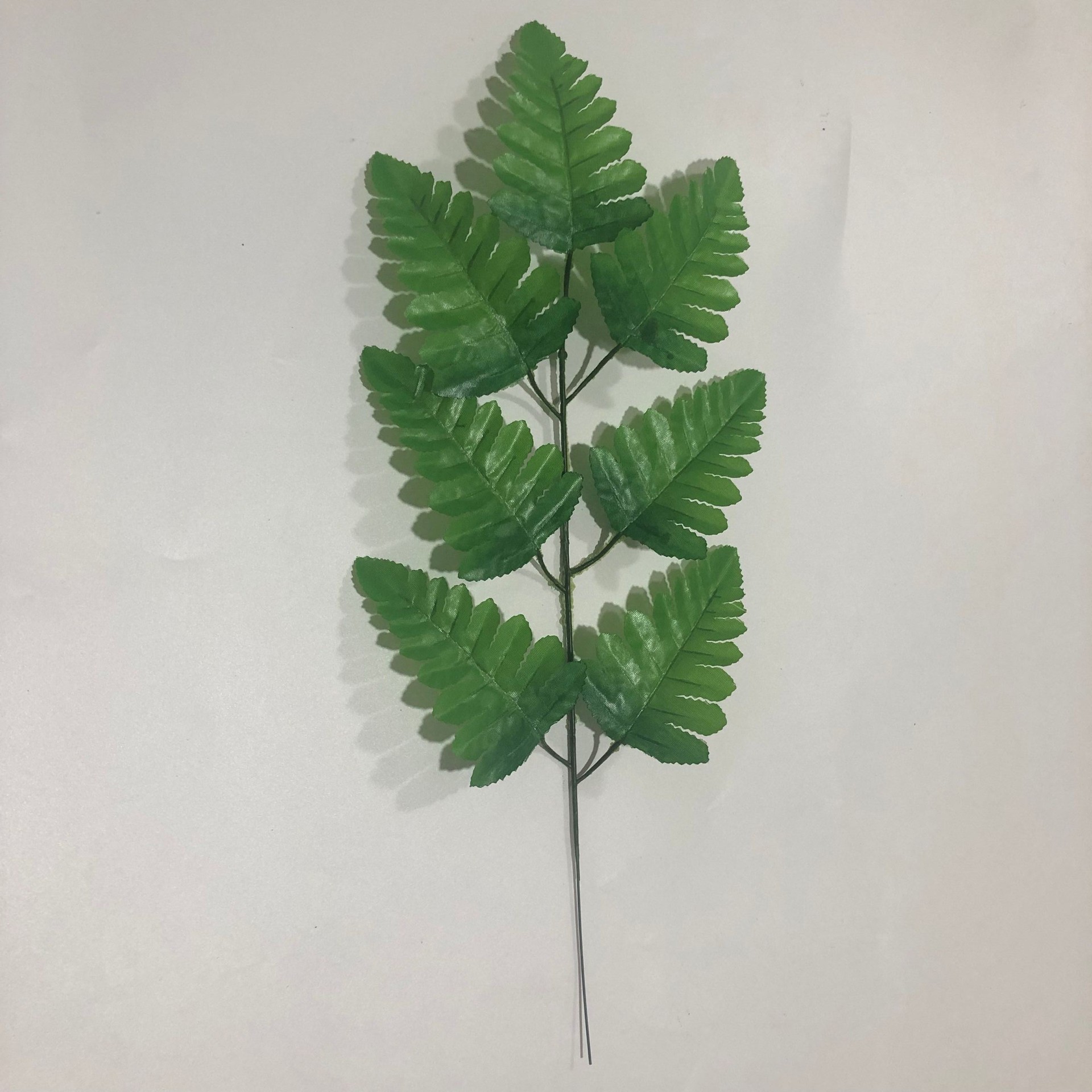 Picture of Simulated Persian Leaves, Artificial 7-Pronged Persian Leaves, Green Plant Flower Arrangement Accessories, Simulated Leaves, Simulated Flower Wedding Decoration