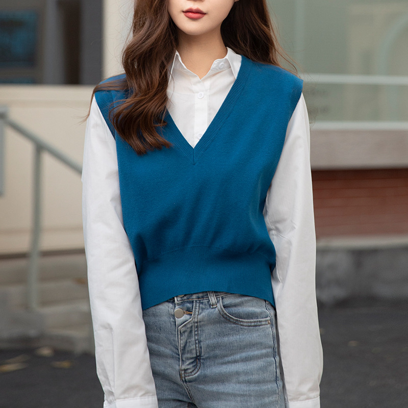 Picture of Spring and Autumn New Knitted Vest Women's Outer Matching Internet Popular Sleeveless Pullover Western Style Vest Short Brown Top