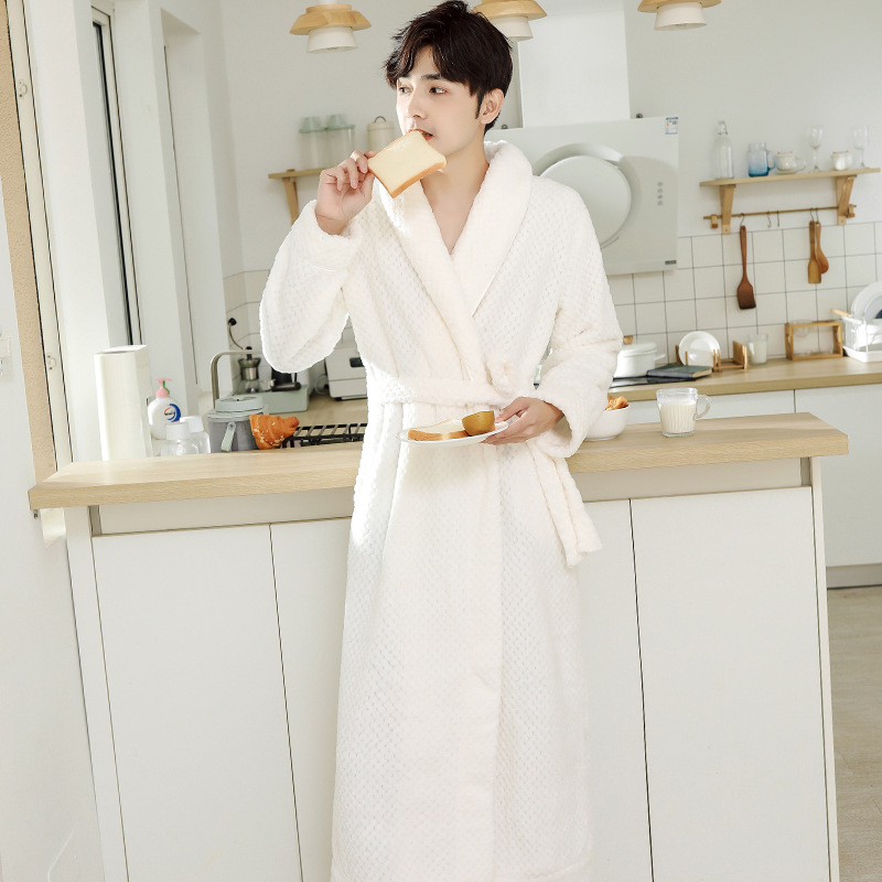 Picture of Inner Model Nightgown for Women in Autumn and Winter for Couples, Extra Long and Velvet Thickeneded Double-Sided Velvet Coral Velvet Bathrobe for Men with Extra Fat