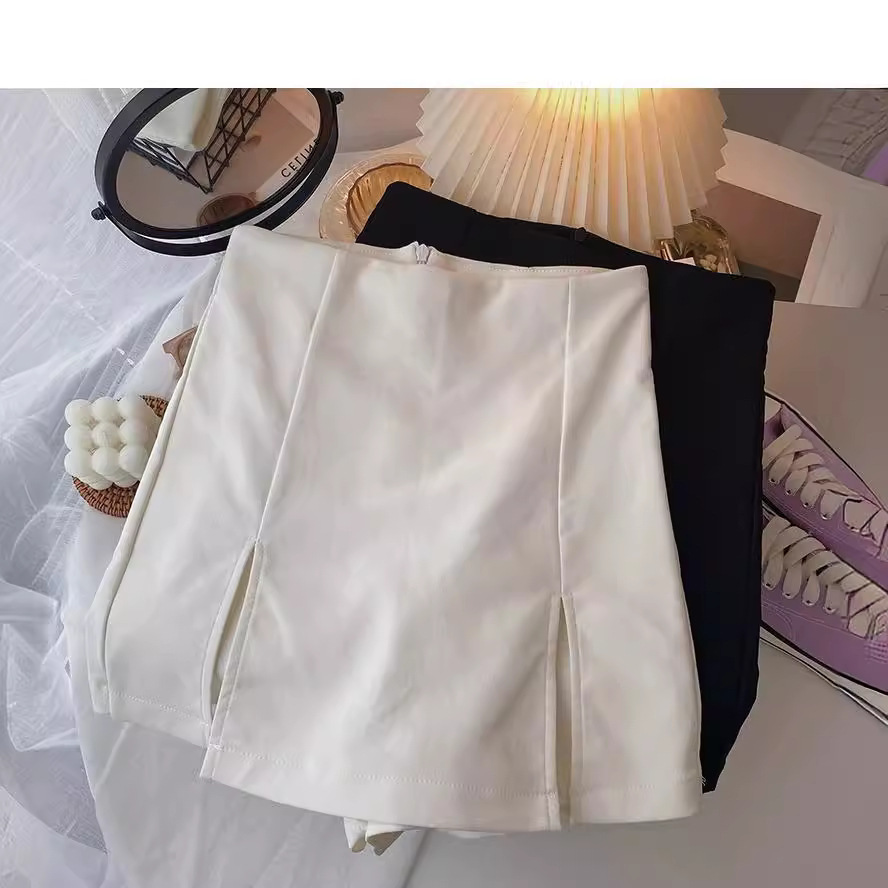 Autumn 2023 High Waist Culottes A- line Split Hot Girl Short Skirt Skirt Women's Design Sense Niche Hip Skirt