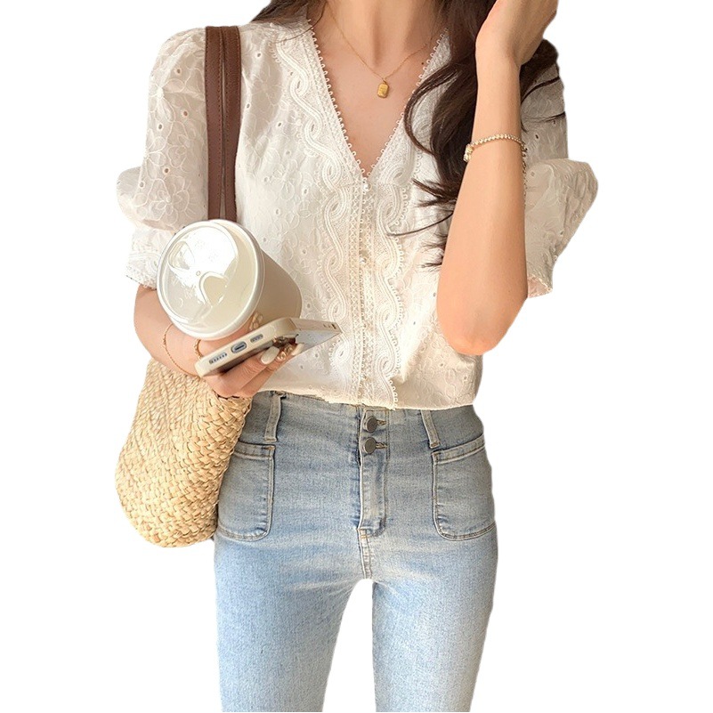 Spot 2025 Summer New Korean Style Versatile V Neck Embroidered Short-Sleeved Shirt Women's Top Summer