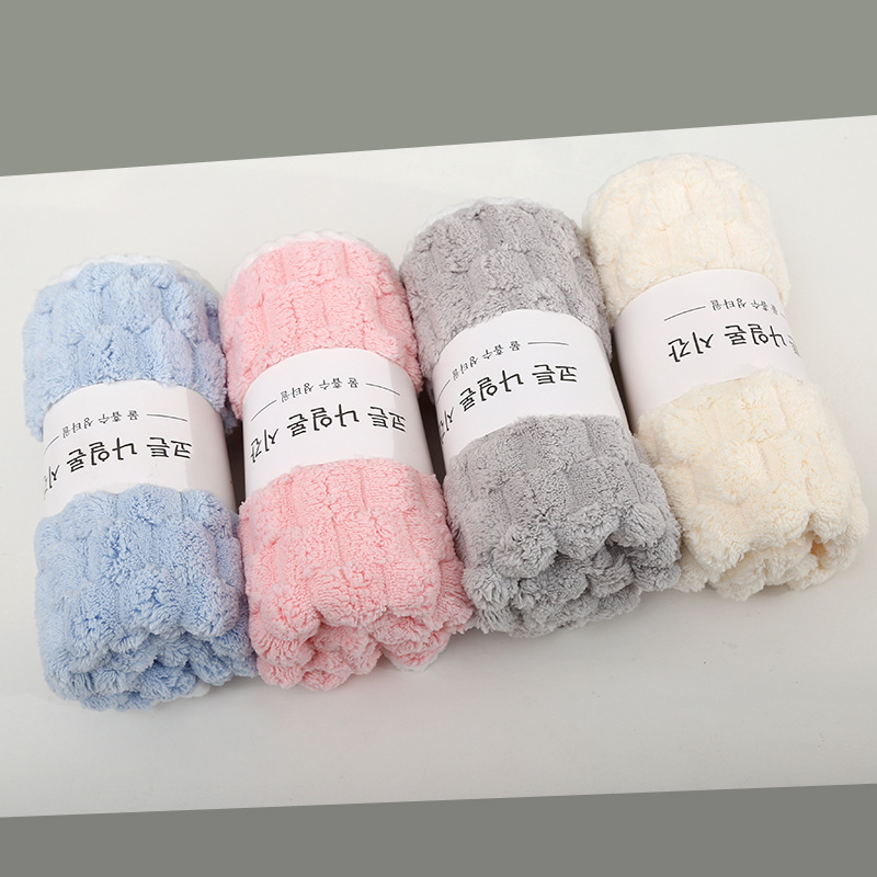 Picture of New Coral Velvet Cloud Plaid Towel, Water-Absorbent, Quick-Drying Candy Corduroy, Non-Shedding, Soft Edge-Wrapped Bath Towel