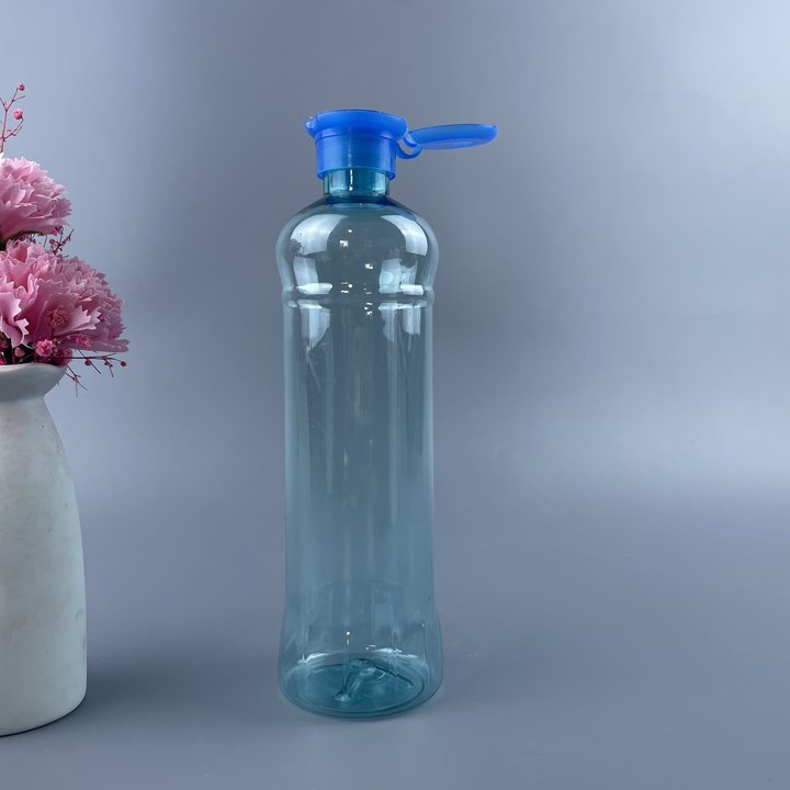 PET detergent bottle. Universal 500ml packaging bottle