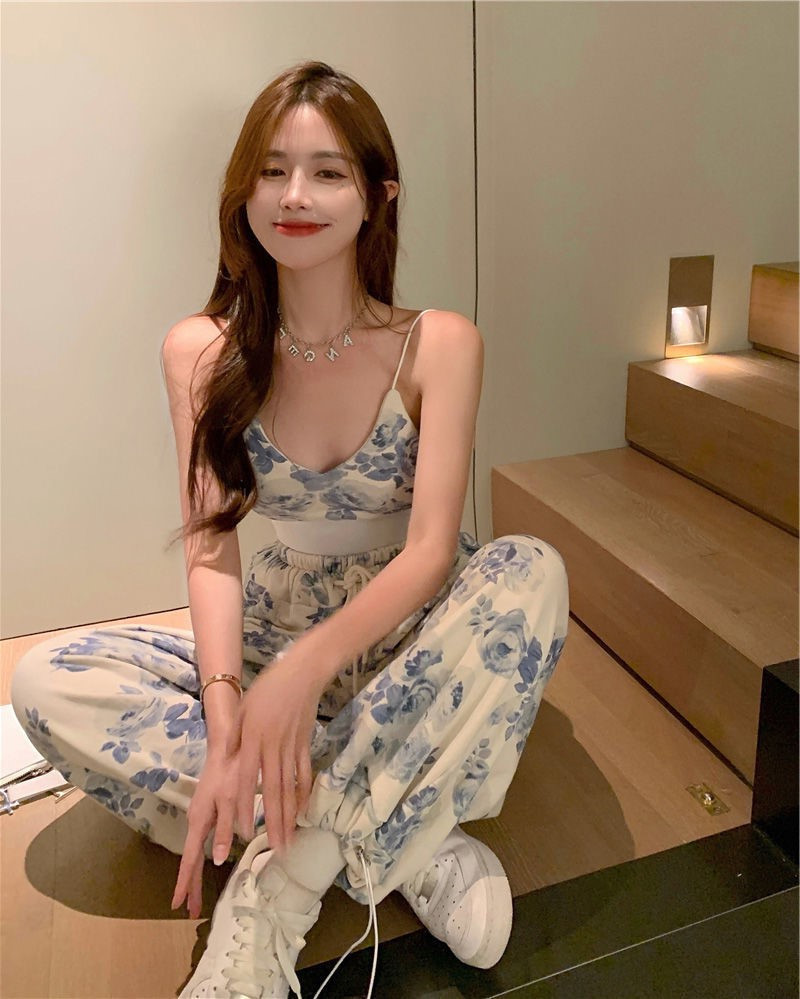 Cross-border New Fashion Suit Women's Summer 2023 Sexy Hot Girl Printed Sling Wide Leg Age-reducing Sports Two-piece Set