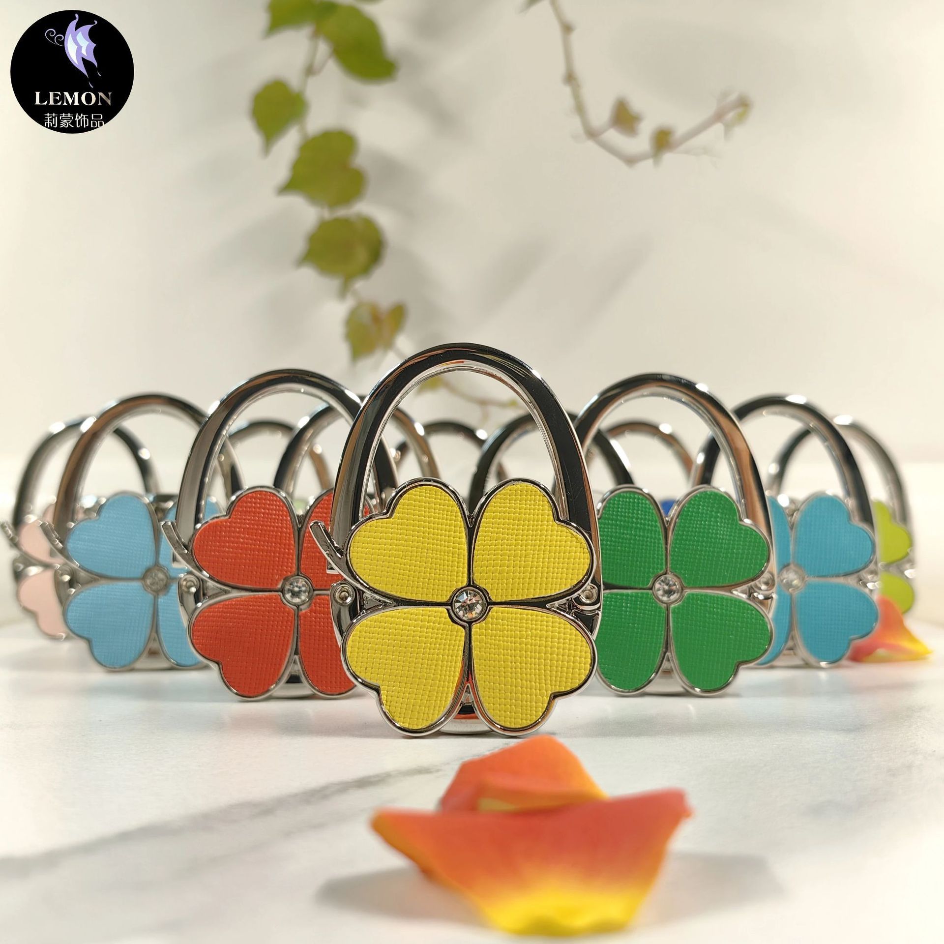 Striped leather four-leaf clover lucky grass storage Handbag hook bag hook handbag hook gift crafts