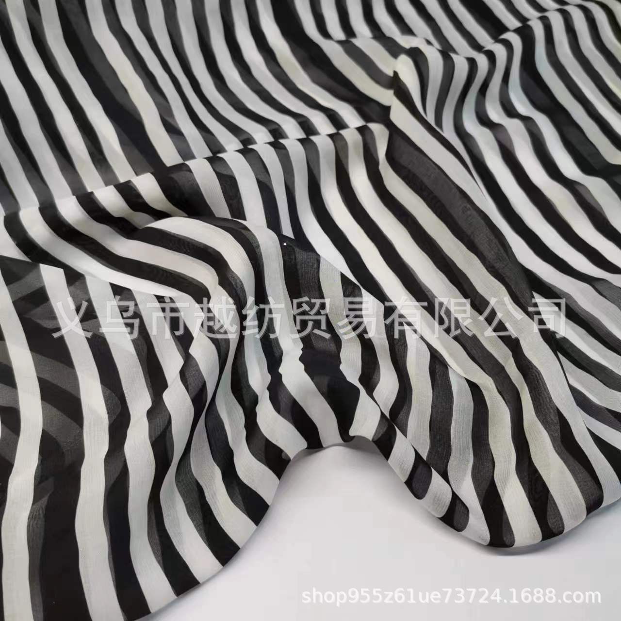 Picture of 100% Silk Stripesd Wide Chiffon Fabric 7mm Silk Chiffon Dress Silk Scarf Fabric