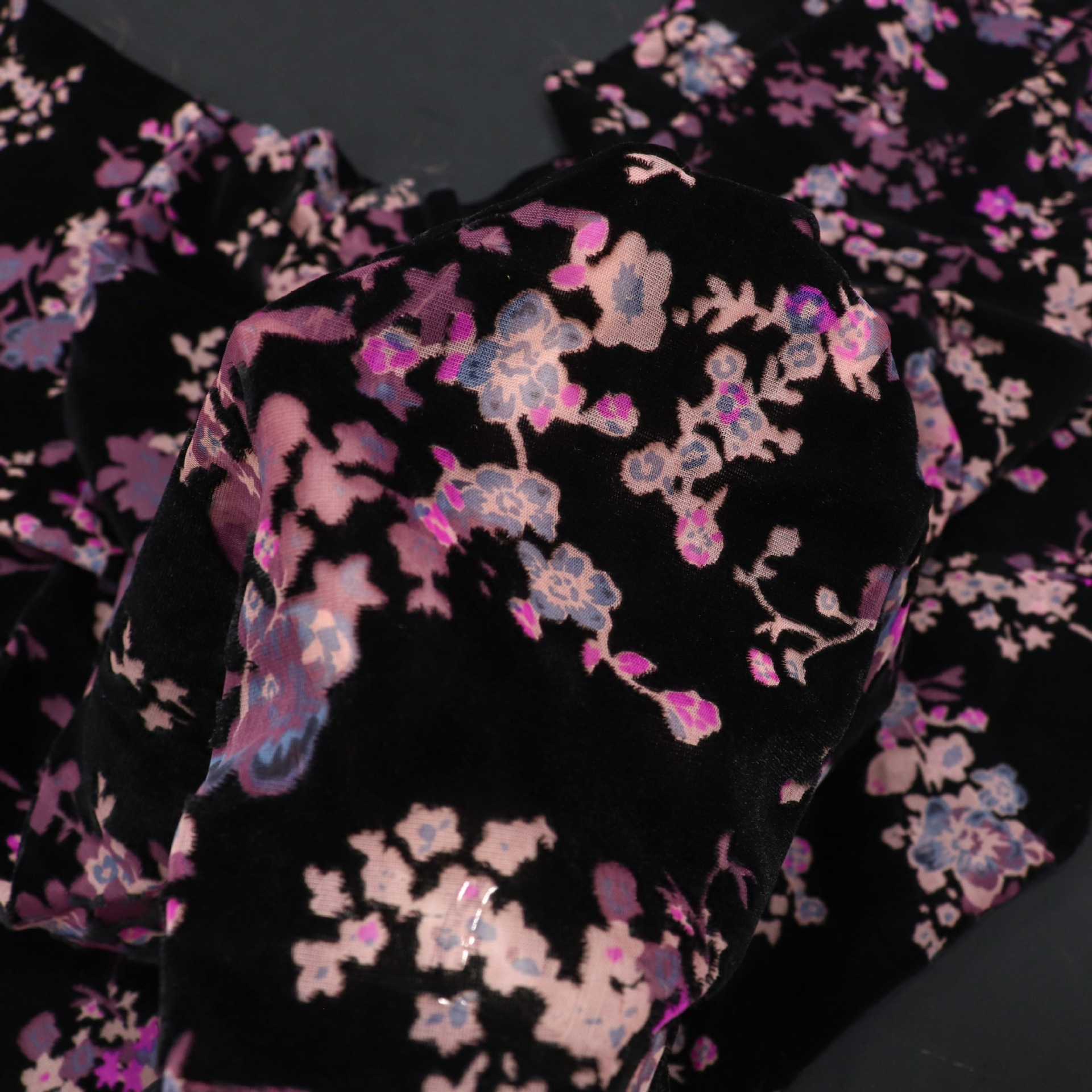 Picture of Factory Wholesale Woven Velvet Brocade Viscose Printed Burnt Flower Velvet Fabric Nightgown Dress Cheongsam