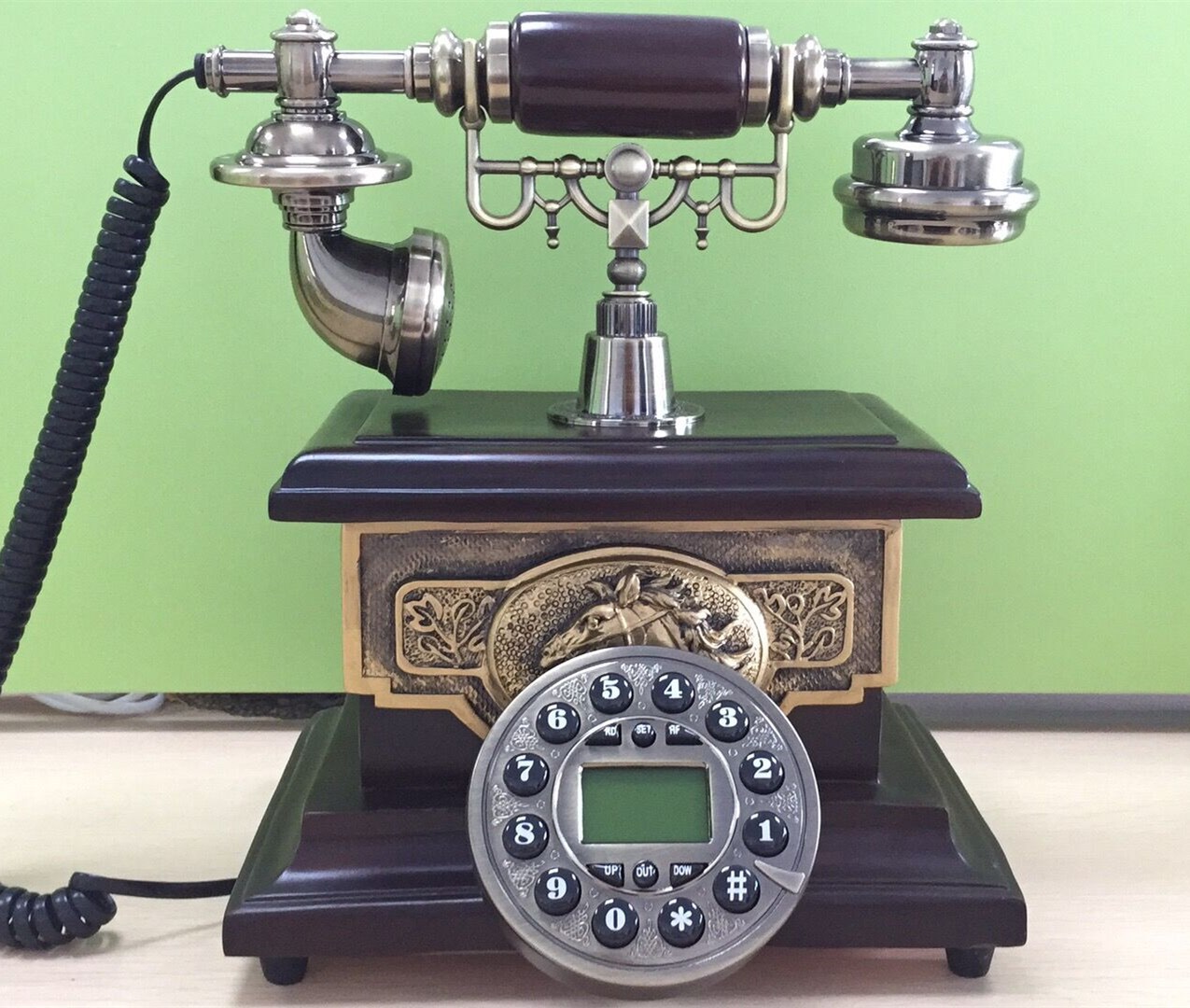 Factory supply antique telephone retro telephone landline creative crack gold telephone