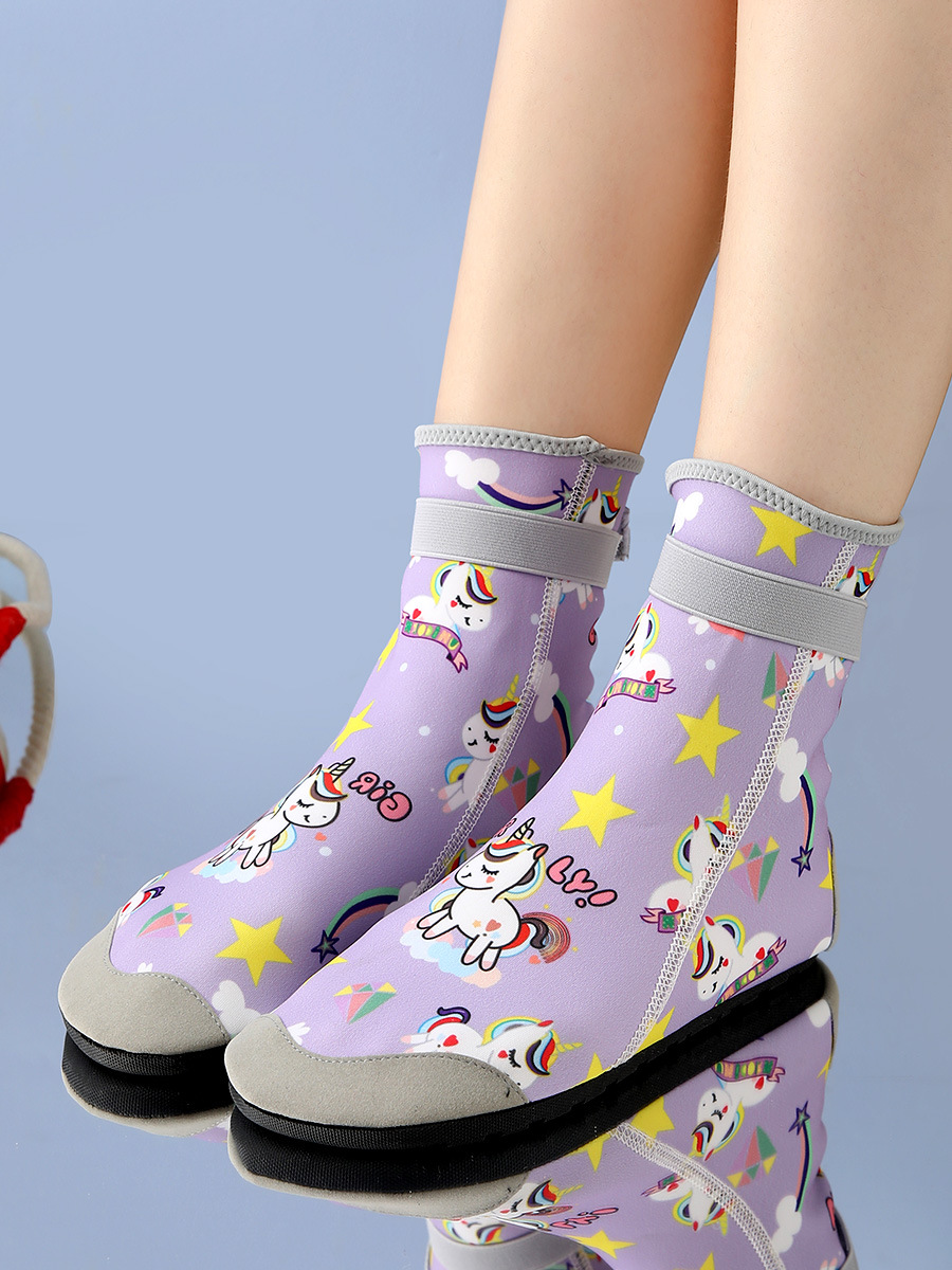 Picture of Children's Beach Shoes and Socks Diving Snorkeling Swimming Wading Shoes Adult Seaside Shoes and Socks Water Park Shoes
