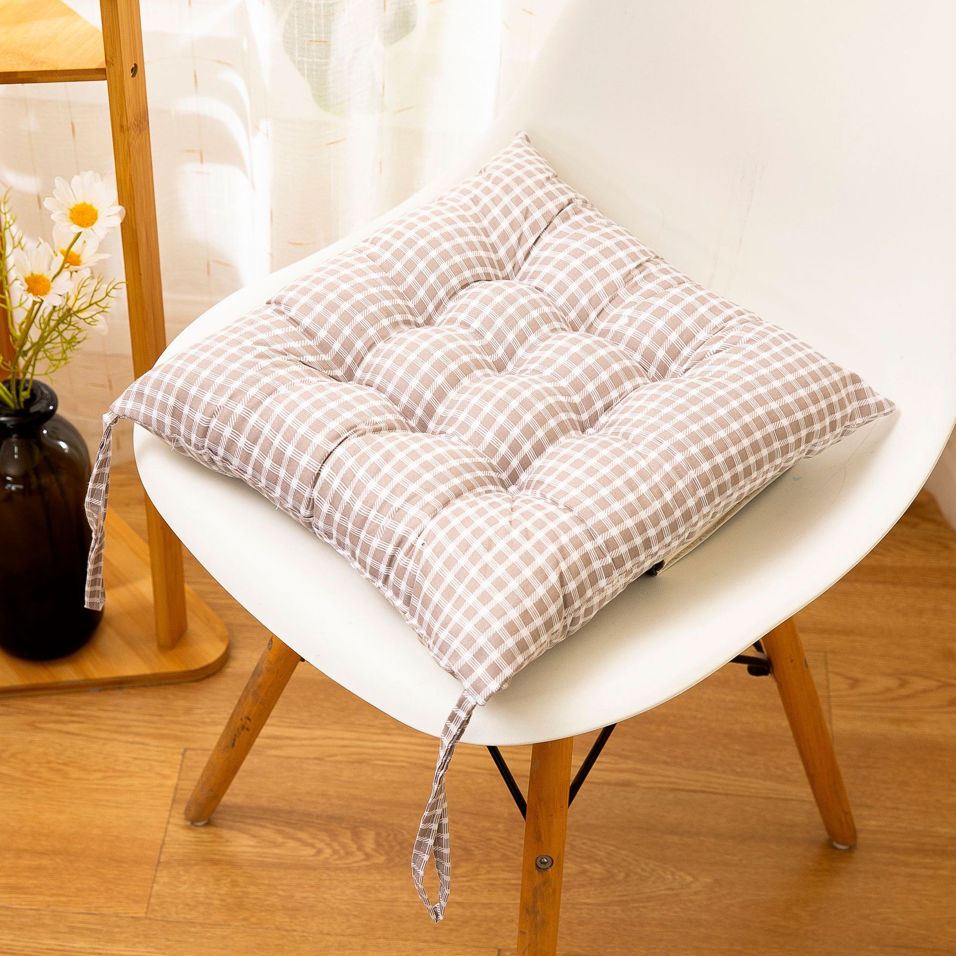 Picture of Four Seasons Cushions Manufacturer Supply Brushed Cloth Casual Cartoon Pastoral Tatami Office Student Beautiful Buttocks Chair Cushions