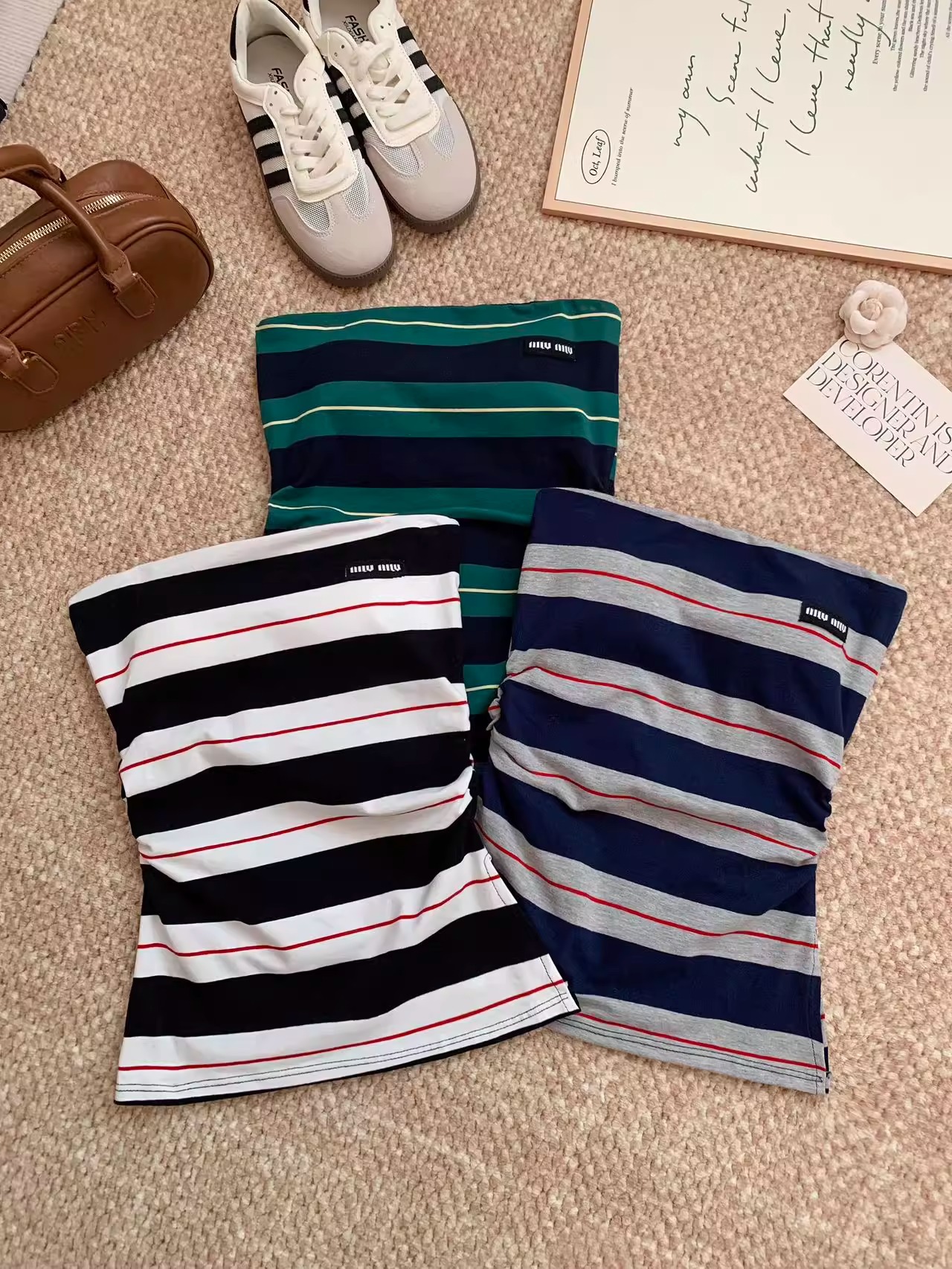 Pure Desire, Super Sexy and Beautiful Back, Contrasting Stripes, Beautiful Tube Top Vest with Anti-Slip Strips, Versatile All-In-One with Built-In Breast Pads