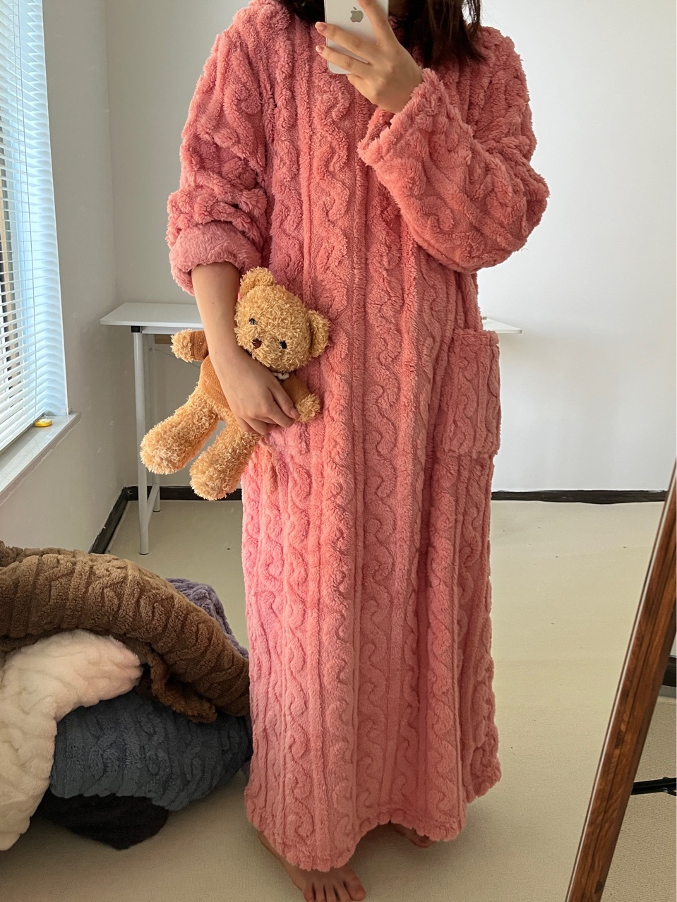 Picture of [Original Real shot] walking quilt coral velvet jacquard nightgown winter pajamas warm homewear nightdress