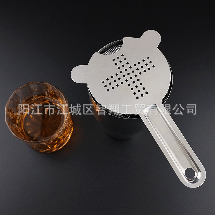 Picture of Wholesale Stainless Steel Ice Strainer Bar Strainer Cocktail Tool Cocktail Ice Separator Ice Filter