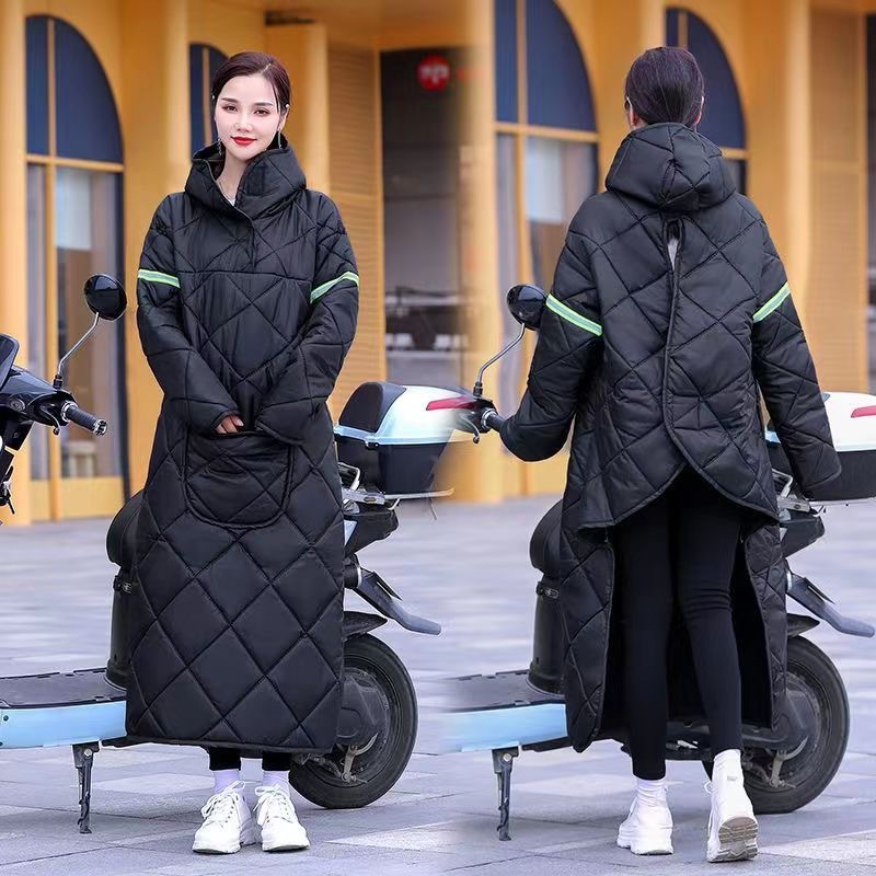Electric Vehicle Windproof Cover with Fleece Lining for Winter, Thickened Knee Protection Against Wind and Cold, New Model for Autumn and Winter, Separates Rider and Vehicle