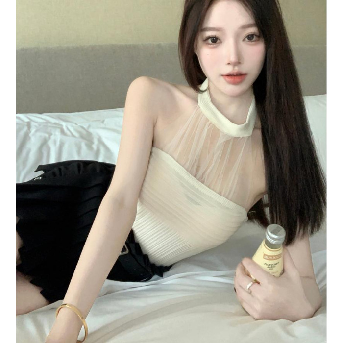 Picture of Lace Hanging Neck Sling Women's Summer Chest Wrapping Vest French Style Chic Strapless Hot Girl Sexy Knitted Top