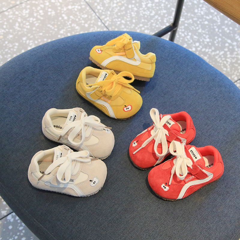 2025 Autumn New Baby Toddler Shoes Cartoon Apple Decoration Korean Cute Soft Sole Baby Toddler Shoes Wholesale