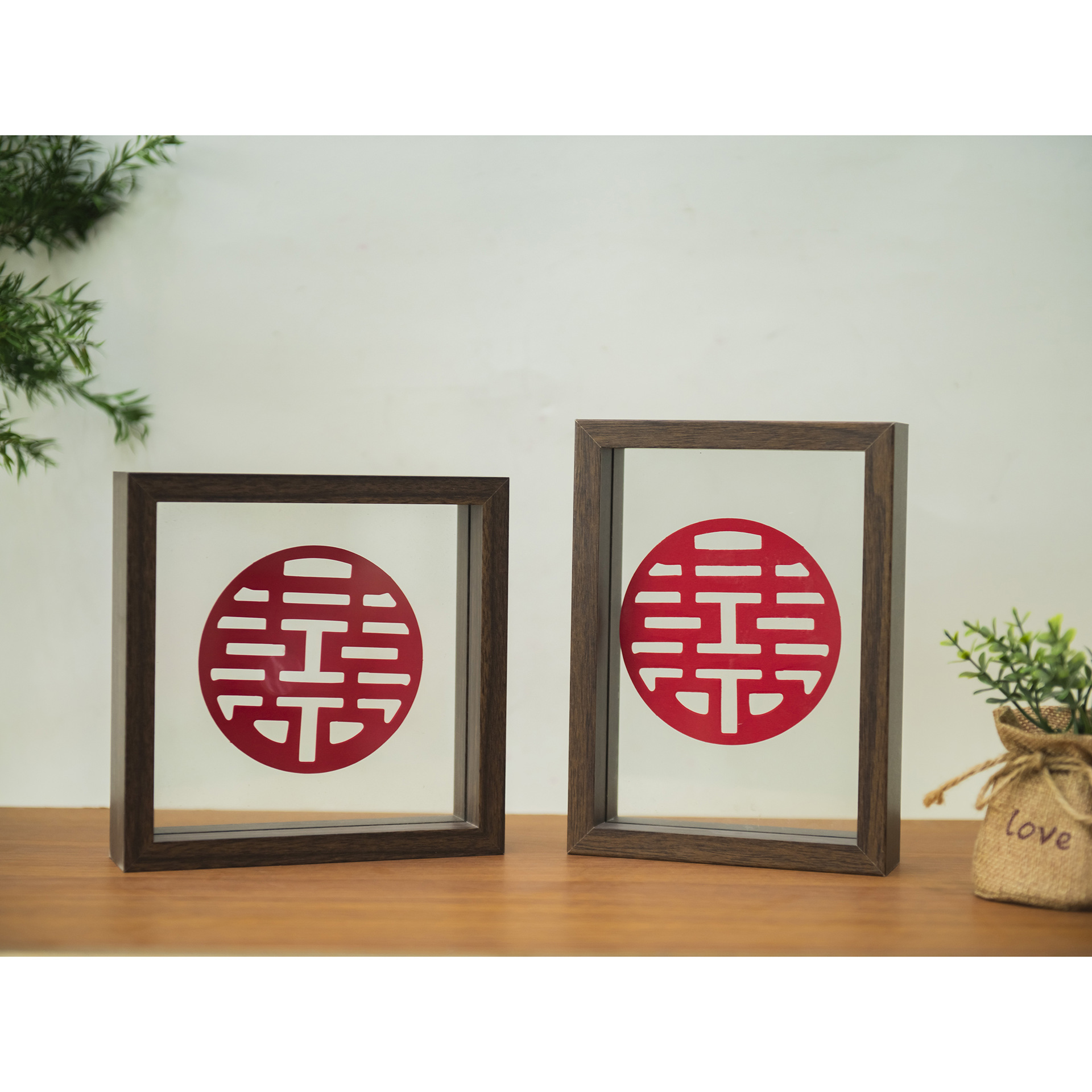 Picture of Leaf Photo Frame, Double-Sided Photo Frame with the Character for Happiness, Wedding Decoration, Leaf Carving Photo Frame, Chinese-Style Display Stand, Wedding Room Decoration, Double-Sided Photo Frame