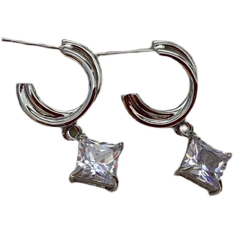 Hot Girl Essentials: Unique Hoop Earrings, Super Shiny Earrings, 2025 New Trendy Ear Studs, Women's Niche Design Earrings