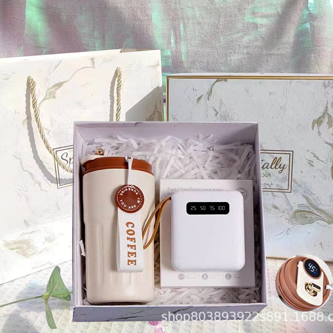 Picture of Business Accompanying Gift Set Practical Staff Birthday Welfare Gift Company Annual Meeting Creative Gift Wholesale Christmas