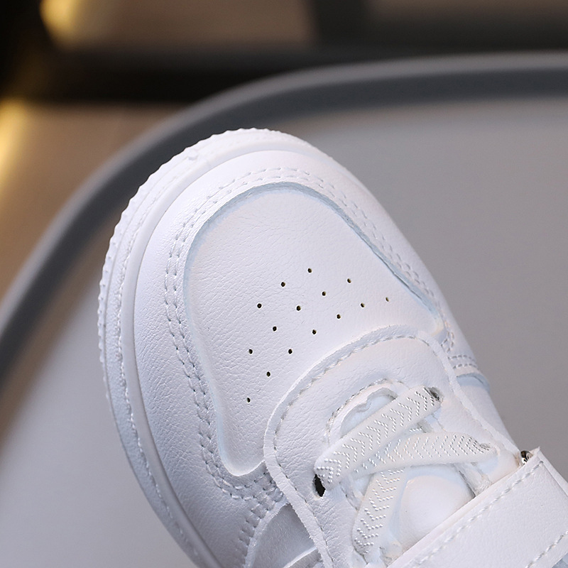 Picture of Children's White Shoes 2025 Spring & Fall Ultra-Light Boys' Sports Shoes Solid Sole Shoes Baby Girl Velcro Sneakers