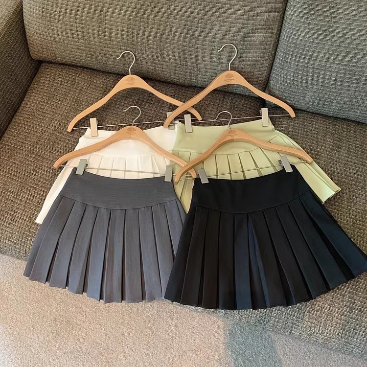 Picture of Children's Clothing Spring & Fall 2025 High-Waisted A-Line White Pleated Skirt Design Girls Half Skirt 6 Little Girl Miniskirt