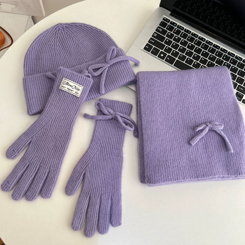 Picture of 25 Years New Korean Woolen Hat Pure Color Scarf Gloves Hat Winter Warm and Cold-Proof Knitted Three-Piece Suit