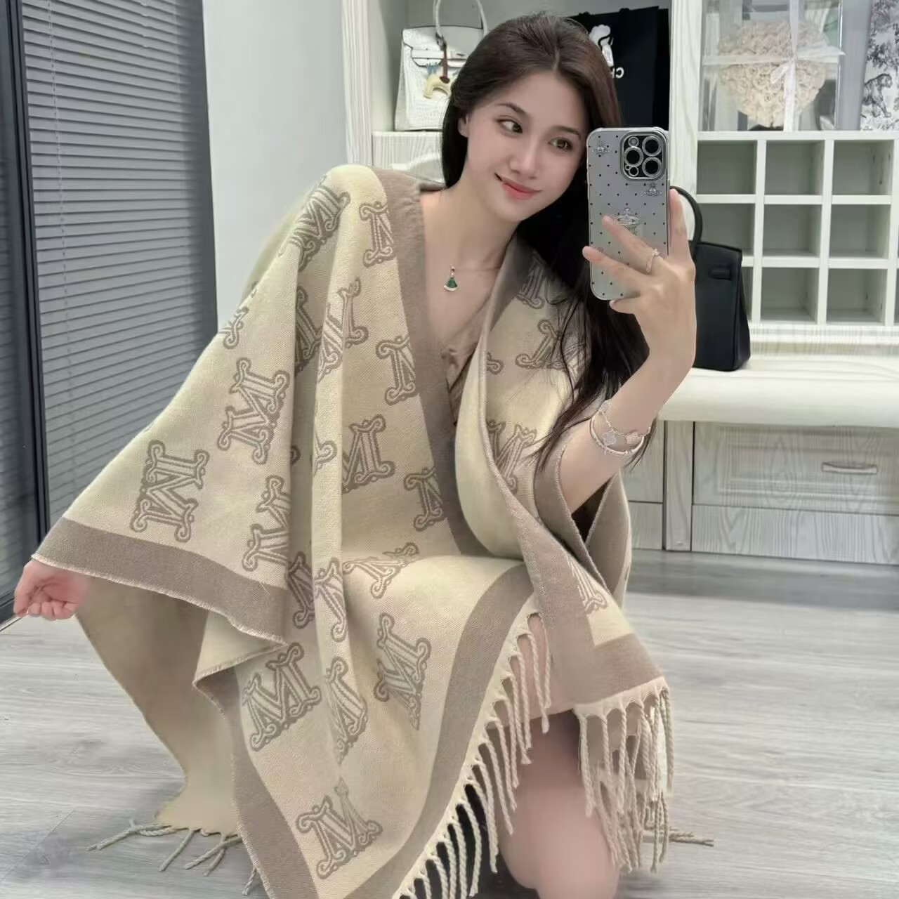 Letter M Double-sided Shawl Women's Autumn and Winter Fashionable All-match Light Luxury High-end Warm Cloak Cape Outer