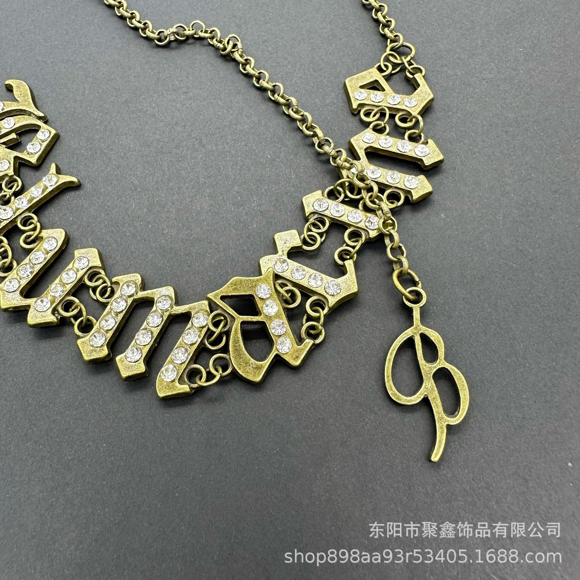 Popular Niche Design, High-End Sexy Retro Distressed Rhinestone Metal Letter Waist Chain, Light Luxury Letter Waist Chain